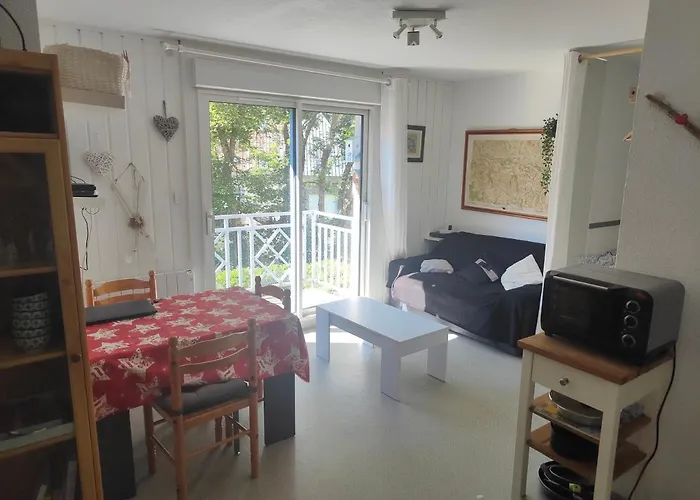 Petit Coin De Paradis En Plein Centre De