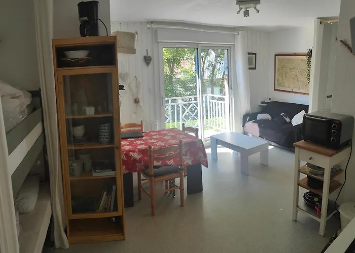 Апартаменты Petit Coin De Paradis En Plein Centre De